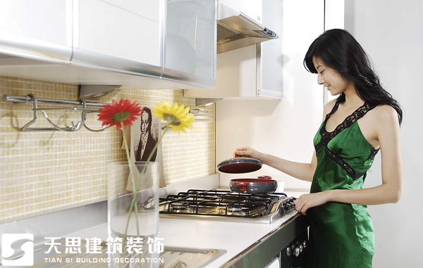 <a href=http://m.qclox.cn/anli/ target=_blank class=infotextkey>合肥工裝</a>公司